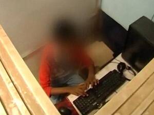 girl caught - 65 Hyderabad Teens Caught By Cops Watching Porn, ISIS Beheadings