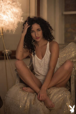 Casual Brunette Porn - Lucy M Nude Casual Brunette