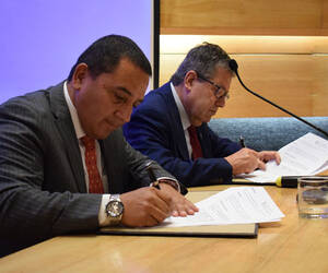 blonde schoolgirl fucks teacher - Futuros ingenieros UPLA tendrÃ¡n la oportunidad de hacer empresa en PROSEAL  - Proseal