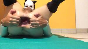 crazy anal insert - Crazy anal insertion (a big bottle and...) - XVIDEOS.COM