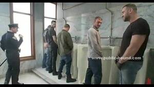 Extreme Cop Porn - Cop gets in gay restroom extreme sex - XVIDEOS.COM