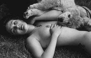 Barrymore Drew Pussy Miley Cyrus - Drew Barrymore, Emily Ratajkowski and Karlie Kloss Topless in CR Fashion  Book! - The Nip Slip