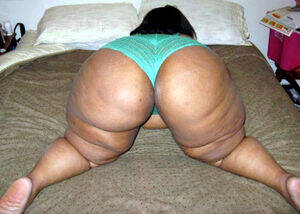Ghetto Pantie Porn - Ebony in panties