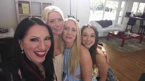 Anikka Aj Porn - Behind the scenes of Babysitting the Baumgartners with Anikka Albrite,  Sarah Luvv and AJ Applegate - YouTube