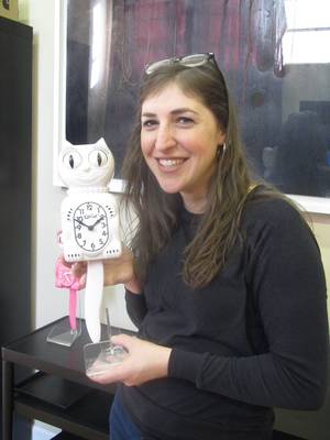 Mayim Bialik Porn Fan - Mayim Bialik, Big Bang Theory, Big Kit-Cat Fan. Thanks Mayim!