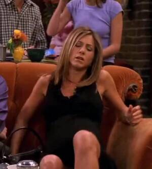 jennifer upskirt - Jennifer anniston upskirt video - UPSKIRT.TV