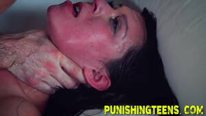 Amateur Hard Rough Sex Hd - Kinky amateur gets thoat fucked and has hardcore rough sex - XNXX.COM