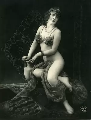 Burlesque Very Old Granny Porn - France Nude Woman Study Portrait Risque Old Photo Studio Super 1920 | eBay