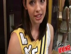 Gf Revenge Locker Room Porn - Cheerleader uses locker room for a threesome