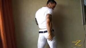 Men Teasing Porn - Sexy guy teases. - Gayfuror.com