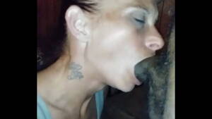 black bitch swallow - Skinny bitch swallows nut - XVIDEOS.COM