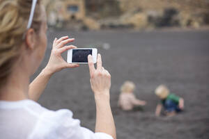 bad parents nude polaroids - Think Twice Before You Post Those Cute Kid Photos Online : Shots - Health  News : NPR