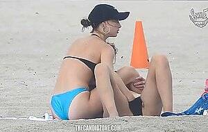 beach voyeur lesbians - Voyeur desnudo playa lesbiana - SEXTVX.COM