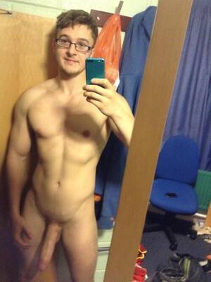 nerd giant cock - cute nerd with a big cock ðŸ˜ : r/gayporn