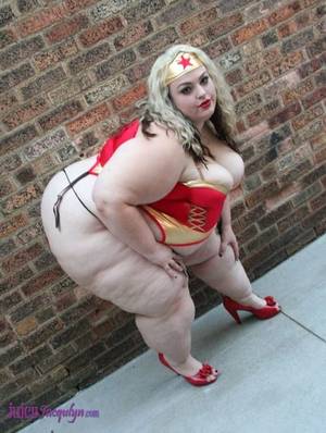 chubby cosplay xxx - Juicy Jackie as Wonder Woman