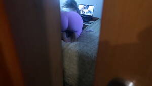 Girl Watches - Girl watch porn and pleasure herself - XNXX.COM