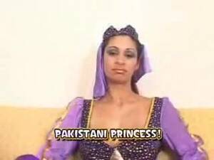 Arab Street Hookers Anal - Amateur Arab Street Hooker Does Anal : XXXBunker.com Porn Tube