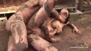 Hot Mud Porn - Anal sex in the mud