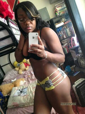 ebony sex self shots - Among lonely black girls are so many super beautiful babes and they're  here! Â» Real horny ebony ex-wives show their nude pics to find hot sex  partner!