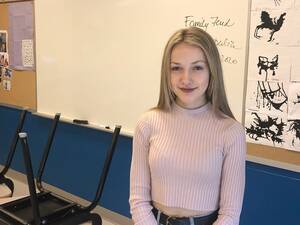 canadian nudists teens - We're constantly asked for pictures': Teen researches why sending naked  pics is now normal | CBC News