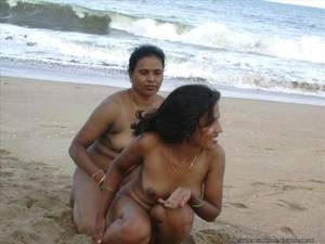 naughty beach nudes - NAUGHTY INDIAN HOT DESI GIRLS - AMATEUR NUDE PORN PHOTOS: Indian Desi  Bhabhi Aunty Sexy