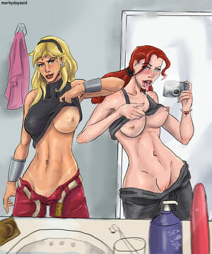 Batman And Wonder Woman And Batgirl Porn - Batgirl and Wonder Girl Selfie â€“ Nerd Porn!