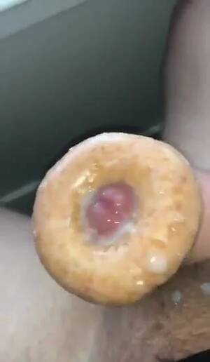 asian cum donut - Dude makes a cream filled donut with his cum - ThisVid.com