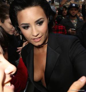 Demi Lovato Photo Racy Sex Tape - Demi Lovato full frontal posing photos. Demi Lovato booty in tiny bikini. Demi  Lovato