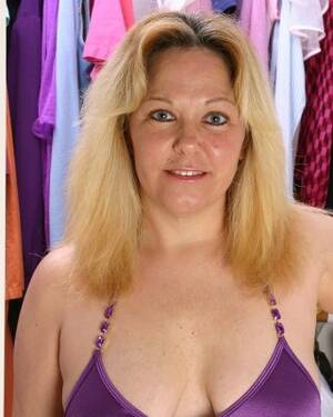 fat mature mom tits - Chubby mom Patricia shows her big tits and fuckable pussy Porn Pictures,  XXX Photos, Sex Images #3087424 - PICTOA