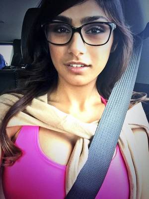 glasses mia - Media Tweets by Mia K. (@miakhalifa)
