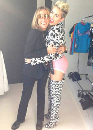 Miley Cyrus Diaper Porn - ... I saw her in her new ever pantsless state was on the Today Show or Good  Morning America or something like that. She was wearing the white fuzzy  diaper ...