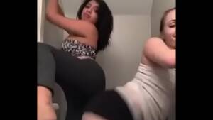 Mexican Twerking Xxx - White and Mexican girl twerking - XNXX.COM