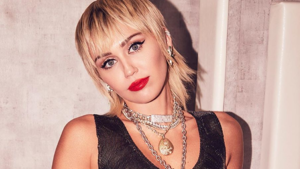 hot fucking lesbian miley cyrus - Miley Cyrus Rips Off Clothing For 'Single' Status Reminder - The Blast