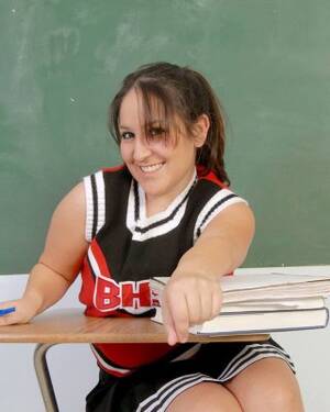 chubby cheerleader gallery - Chubby mexican cheerleader lifts her sirt in the class room Porn Pictures,  XXX Photos, Sex Images #3251638 - PICTOA