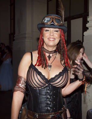 boobs beach paparazzi topless biblgg - Dreads Big Boobs 41