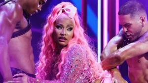 big booty shemale nicki minaj - Nicki Minaj Inspires Male Fan To Drop $60K On Illegal Ass Shots | HipHopDX