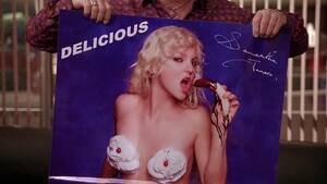 Anna Faris Pussy Hairy - REALLY RUBBISH: Just Friends (2005)