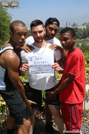 Dogfart Gay Porn - Ray Diesel, Timarrie Baker And Zeero Fucks Teddy Bryce