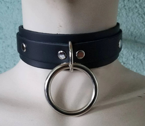 Dog Collar Leash Bondage Forced Lesbian Porn - 17 Best BDSM Collars That Really Go For The Throat 2022
