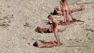 Hidden Cam Public Porn - Hidden camera in the public shower - XVIDEOS.COM