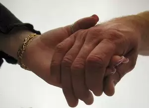 indian couple holding hands - Age 31 - RelaciÃ³n sana, el sexo es genial - Your Brain On Porn