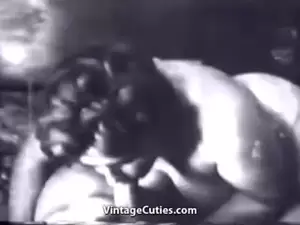 1940s Housewife Porn - Old Housewife is Getting Fucked (1940s Vintage) | xHamster