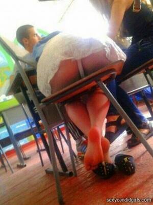 college campus candid upskirt - College Girls â€“ Sexy Candid Girls