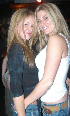 Devon Davis Porn - File:Devon Davis Porn Star Karaoke 2006-02-07 2.jpg