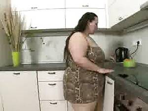 Fat Bbw In Kitchen - Free Bbw In Kitchen Porn Videos (853) - Tubesafari.com