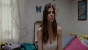 Alexandra Daddario Bereavement Tits - 