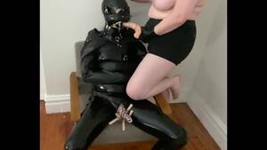 latex gimp bondage anal - Strapon Femdom Face Fucking My Latex Bondage Sub - VÃ­deos Pornos Gratuitos  - YouPorn