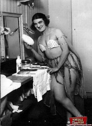 1940s Style Lingerie Porn - 1940s Style Lingerie Porn | Sex Pictures Pass