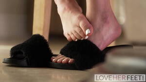 feet nail polish - If the nail polish ain't white it ain't right - XVIDEOS.COM