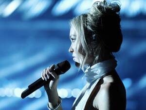 barely legal fucking on stage - The Idol' finale: The 10 most WTF scenes | Mashable